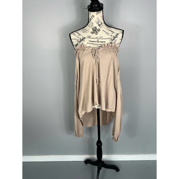 NWOT ruffle collar long sleeve tan on/ off the shoulder blouse with tie detail - Picture 5 of 11
